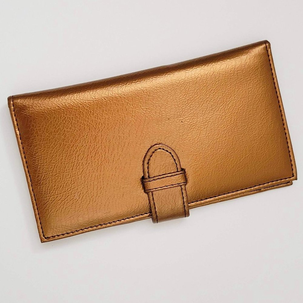 CARD CASE WITH ZIPPERED POCKET AND TAB CLOSURE